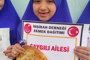 Ekmek Dağıtımı