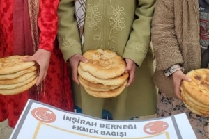 Ekmek Dağıtımı
