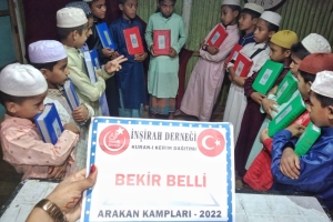 KURAN I KERİM DAĞITIMI