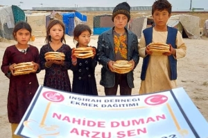 Ekmek Dağıtımı