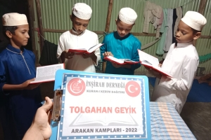 KURAN I KERİM DAĞITIMI