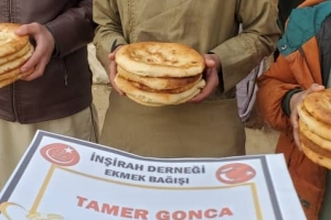 Ekmek Dağıtımı