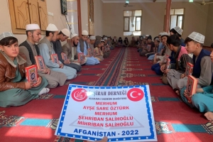 KURAN I KERİM DAĞITIMI