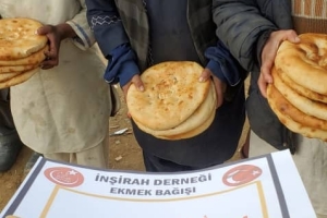 Ekmek Dağıtımı