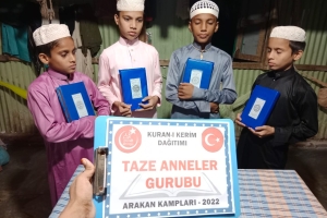 KURAN I KERİM DAĞITIMI