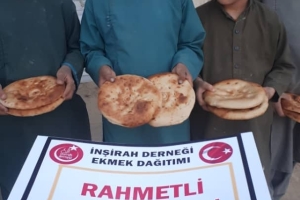 Ekmek Dağıtımı
