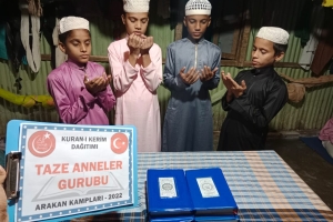 KURAN I KERİM DAĞITIMI