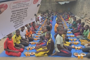 Ramazan Boyunca ve Her Gün Sürdürdüğümüz Yemek Dağıtımları