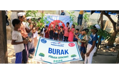 “Bir Müslüman bir ağaç diker de ondan bir insan, hayvan veya kuş yerse bu onun için sadaka olur.”