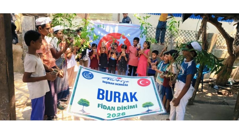 “Bir Müslüman bir ağaç diker de ondan bir insan, hayvan veya kuş yerse bu onun için sadaka olur.”